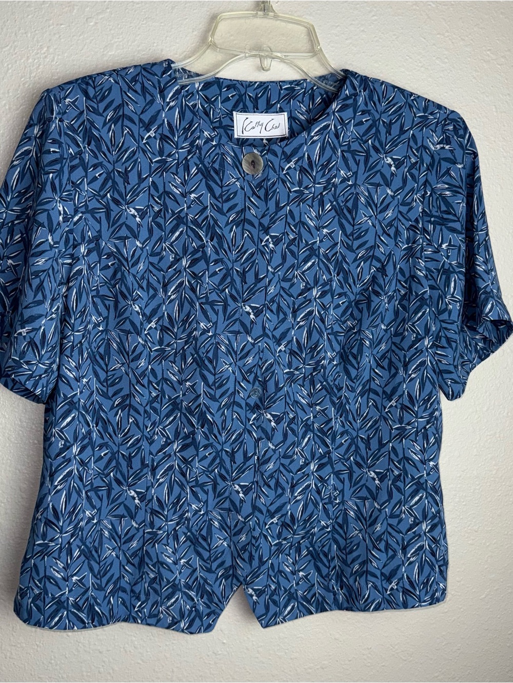 Vintage Kathy Che blue leaf print blouse